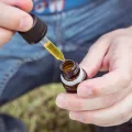 CBD Oil: A Comprehensive Guide to Health Benefits and Uses